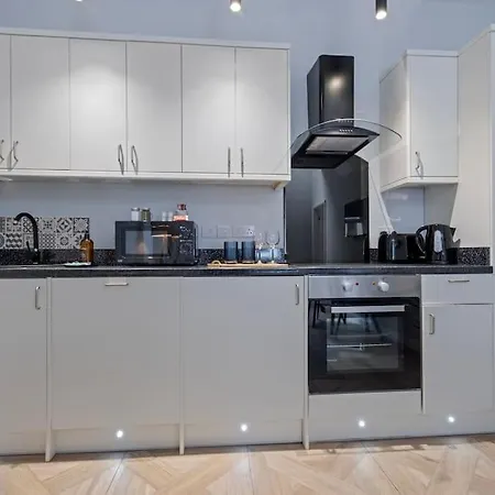 Modern Apartment Off-Road Parking-Twin Room Suite 4 Nottingham Exterior photo